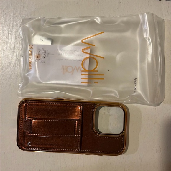 iPhone 16 Pro Walli Cherry Lacquer Case Unused - Picture 3 of 3